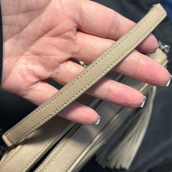 Sold! Lou Mini YSL Grain de Poudre Camera Crossbody Bag - Picture 4 of 8